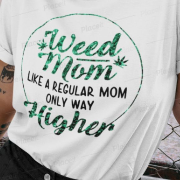Unisex Tshirt Weed Mom - Picture 1 of 1